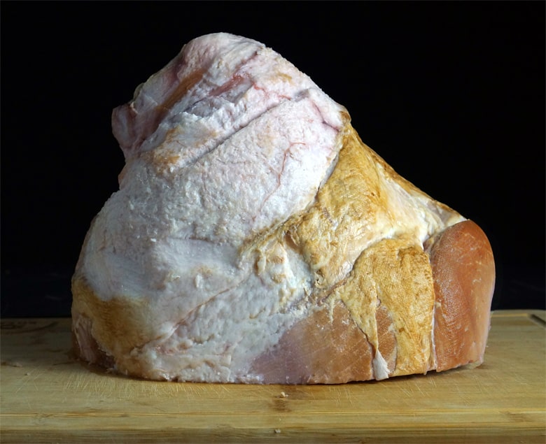Ham with rind removed
